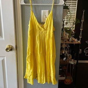 Loose flowy yellow dress size large